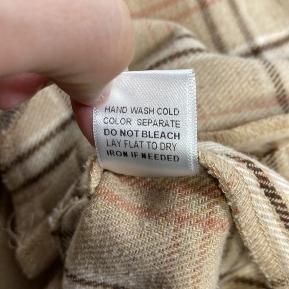 Gilli Brown Tan Plaid Button Up Shacket Size Medium - Picture 5 of 6